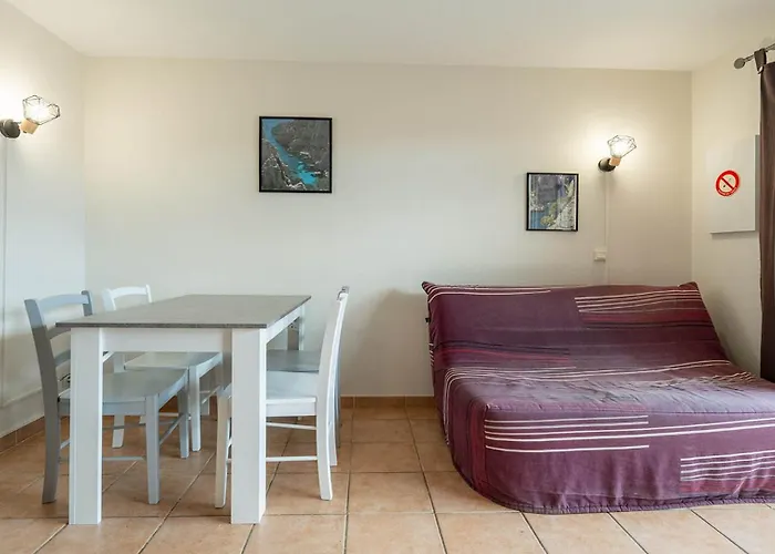 Apartment Samaria Village N08 - 2p4